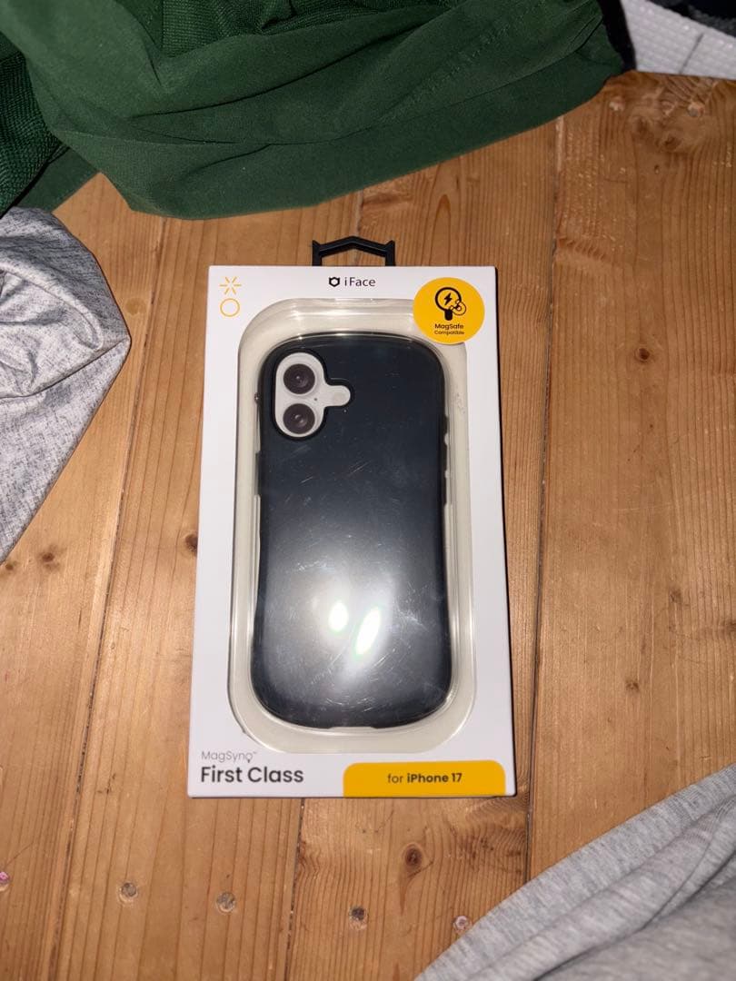 iFace First Class ケース for iPhone 13 ブラック