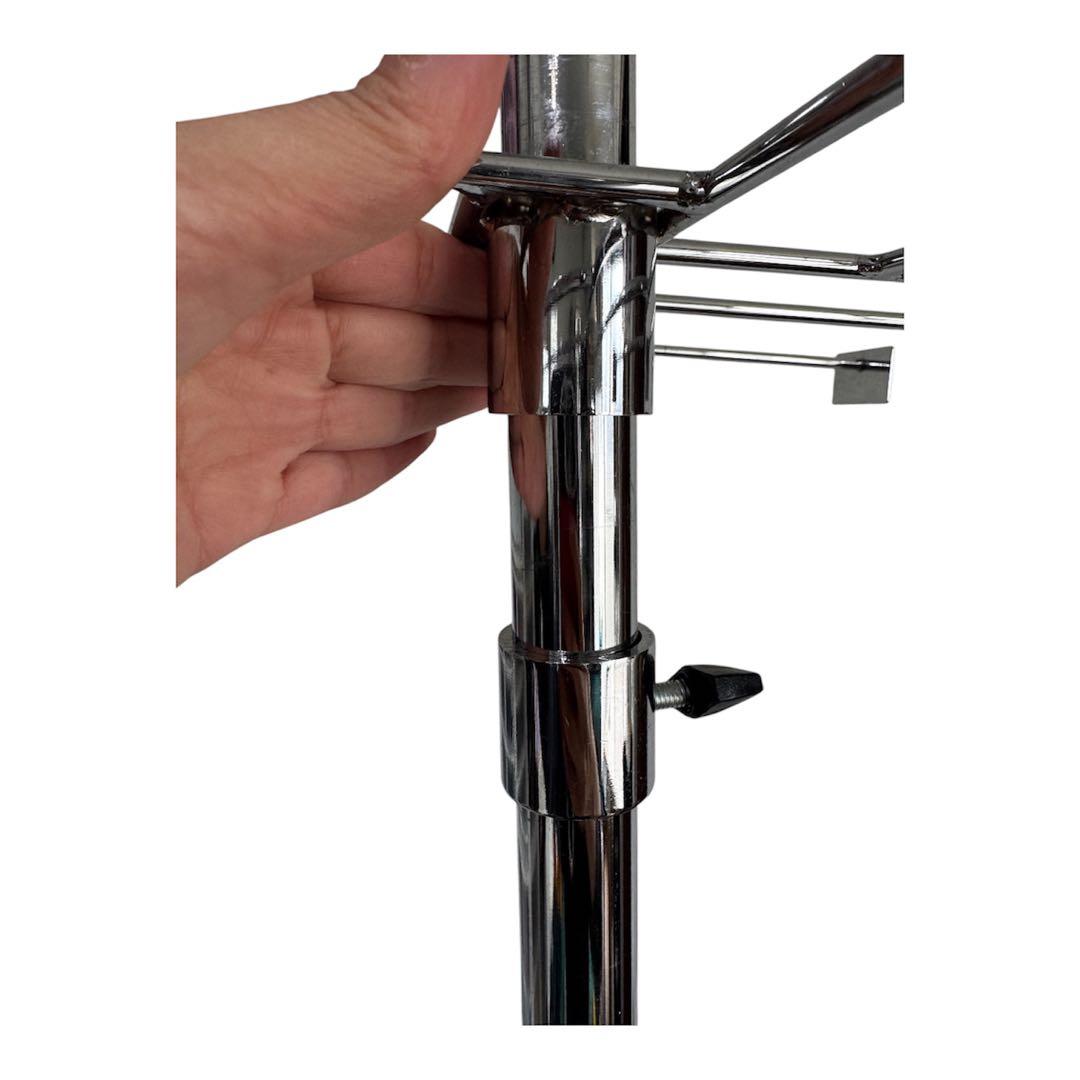 卍4段回転小物掛け　回転式ディスプレイ什器 4段 高さ調整可 キャスター付