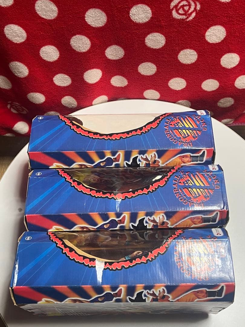 ドラゴンボールフィギュア海外版3種(新品未開封)