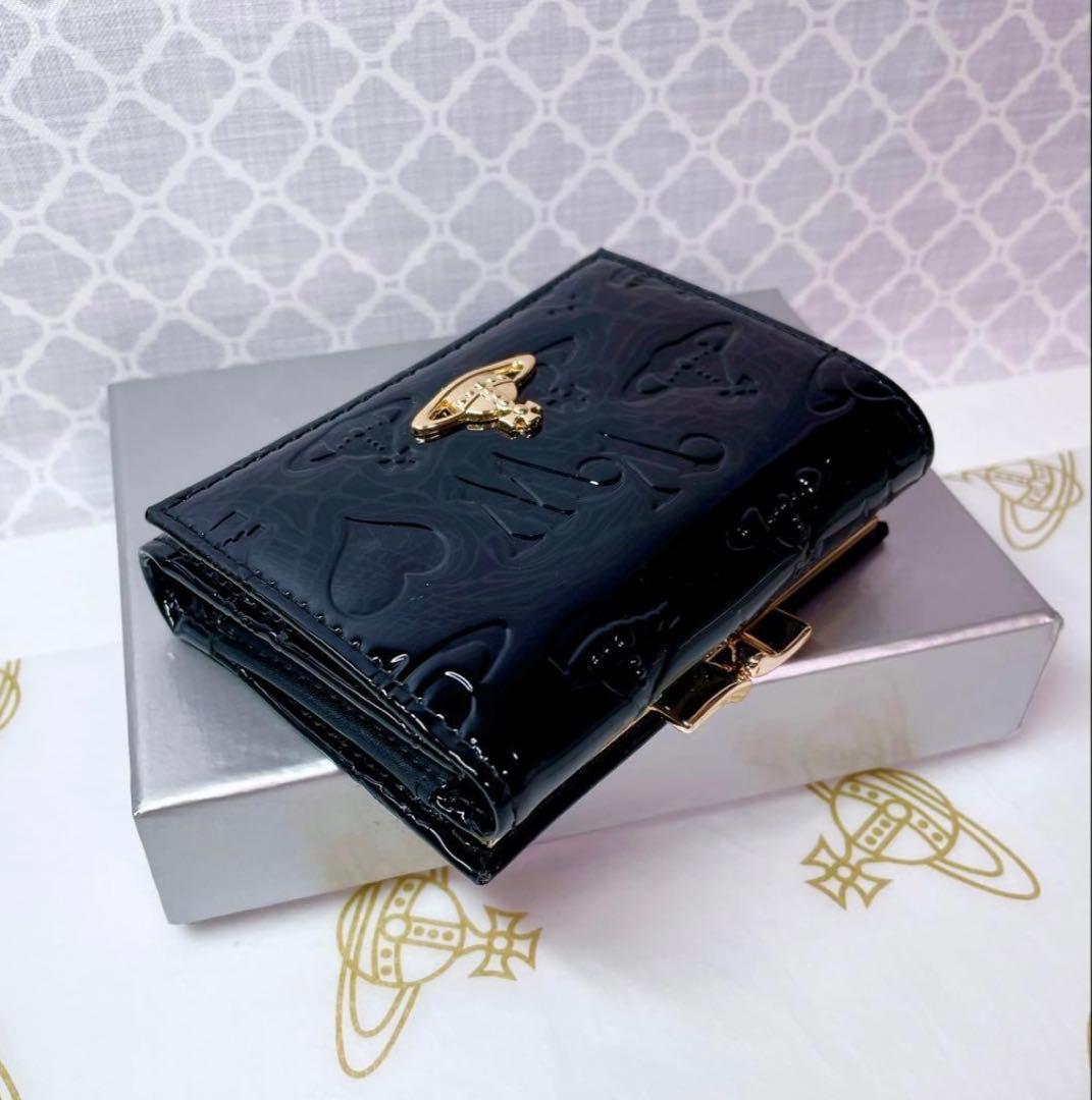 【大人気✨️ショッパー付】新品 Vivienne Westwoodエナメル黒