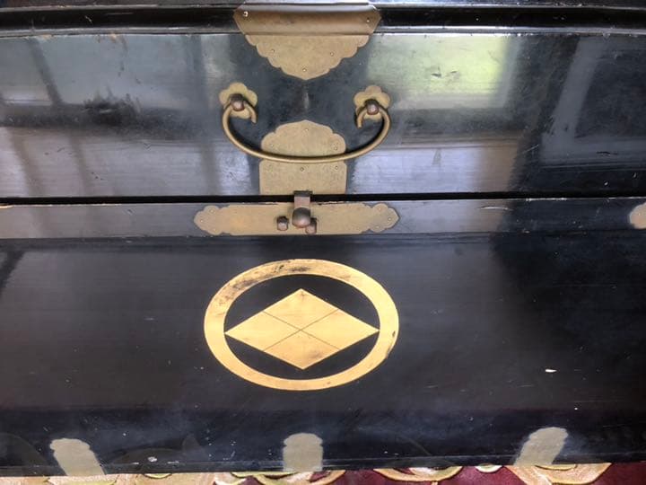 武田氏 武田家 武田信玄 家紋入り大型の漆塗り長持 古美術 歴史的希少価値