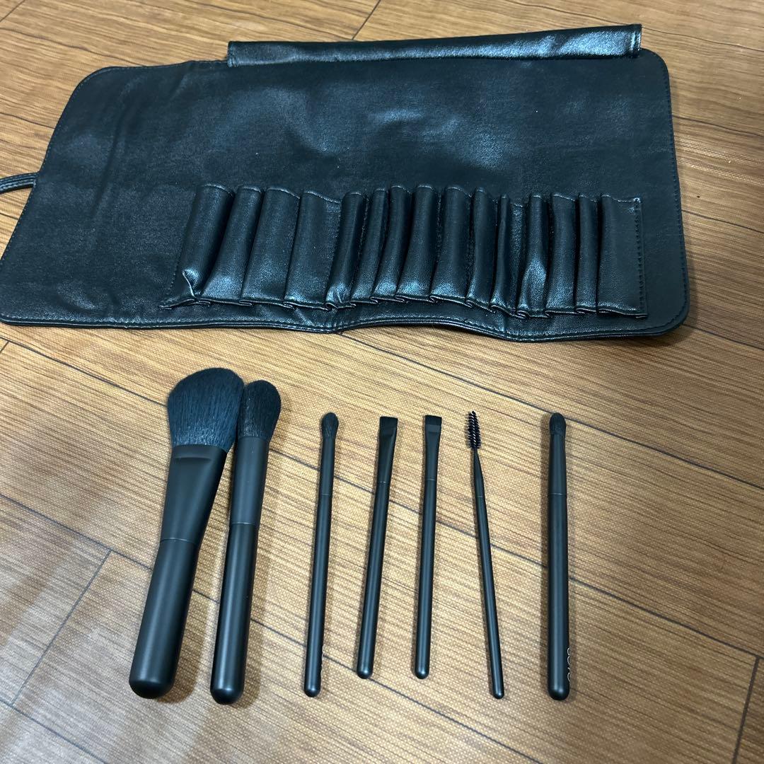 小田切ヒロSOYOメイクブラシセット 7本 ブラック