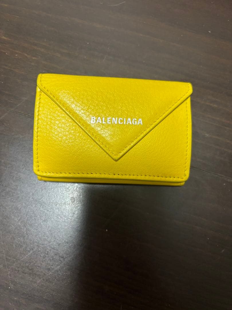 BALENCIAGA ペーパーミニ レザー 三つ折り　イエロー