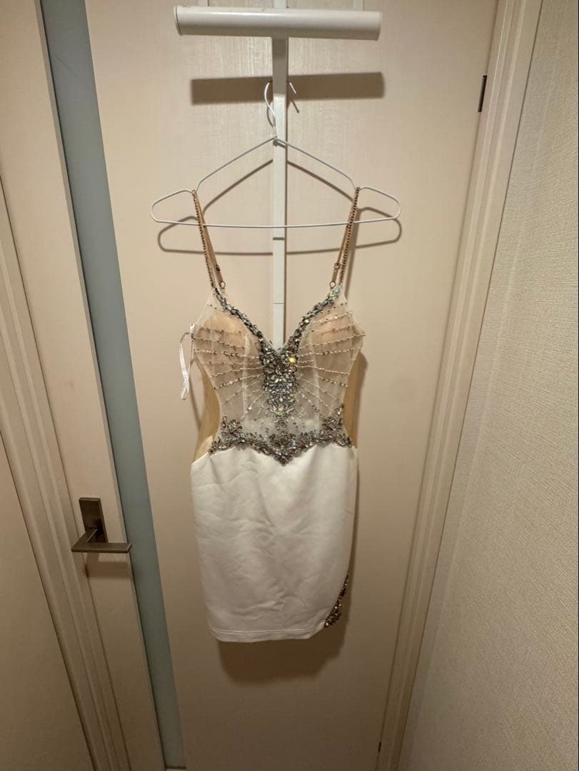 エンジェルアール 白 ビジュー ドレス