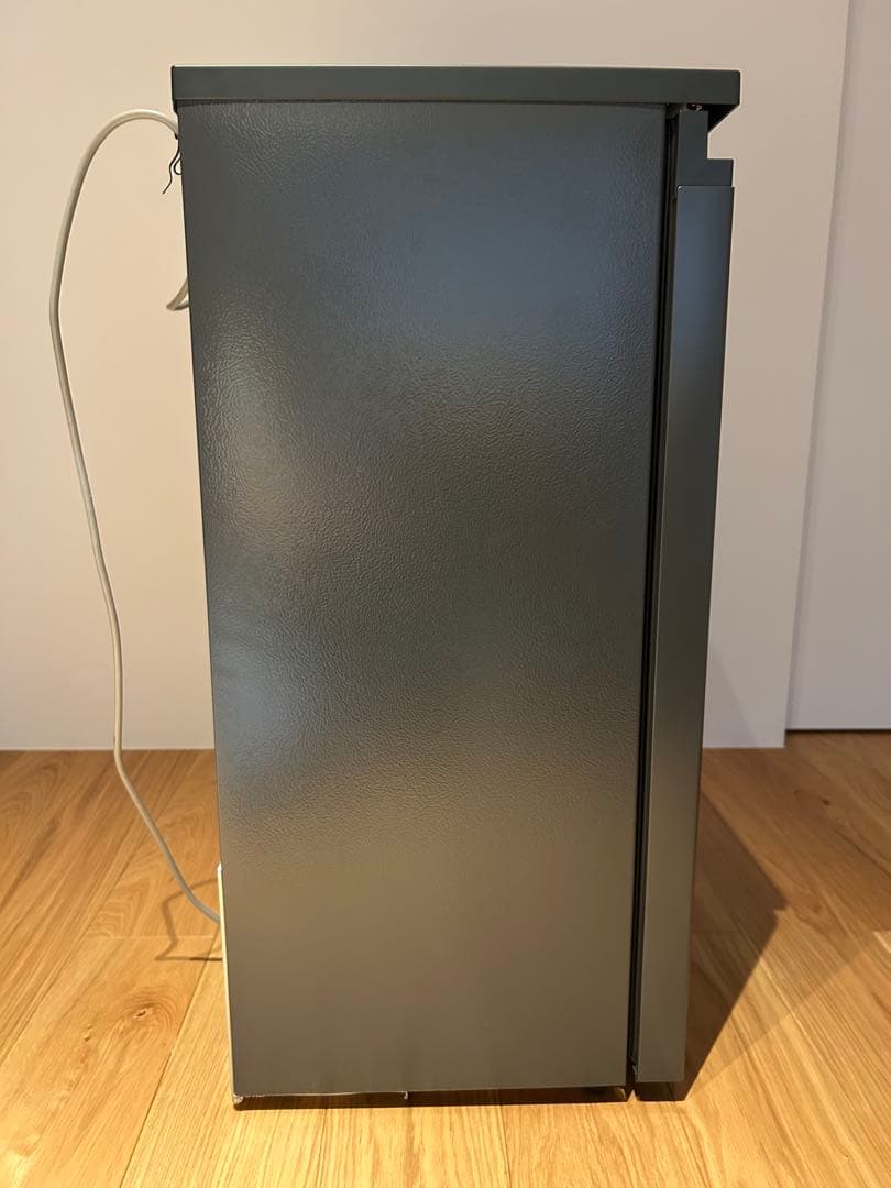 IRIS OHYAMA冷蔵庫 IRSN-7A-B ブラック 66L 2024年製