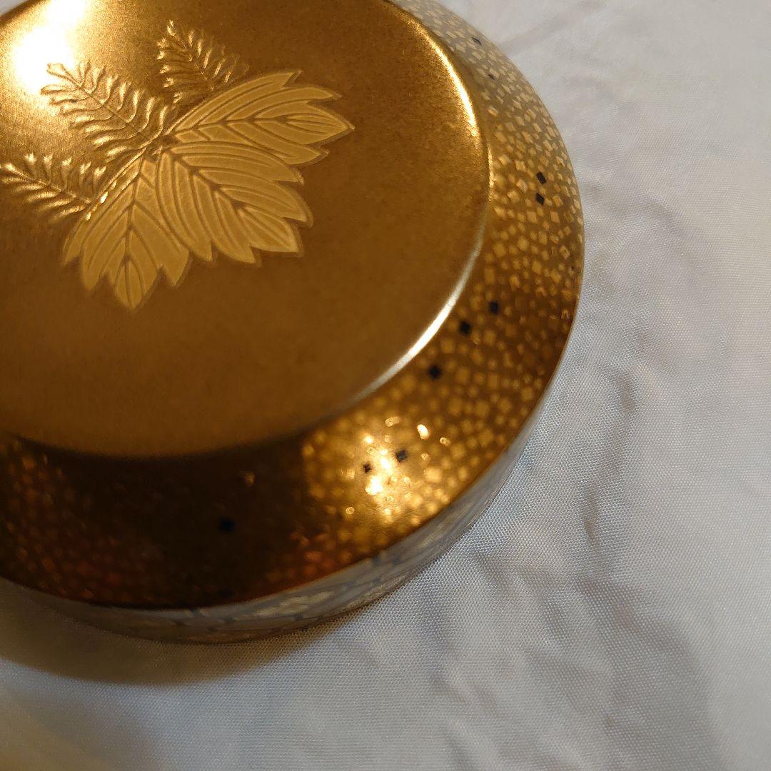 茶平一斎 雪吹 蜀江錦 本蒔絵 内梨地 輪島塗　共箱　共布