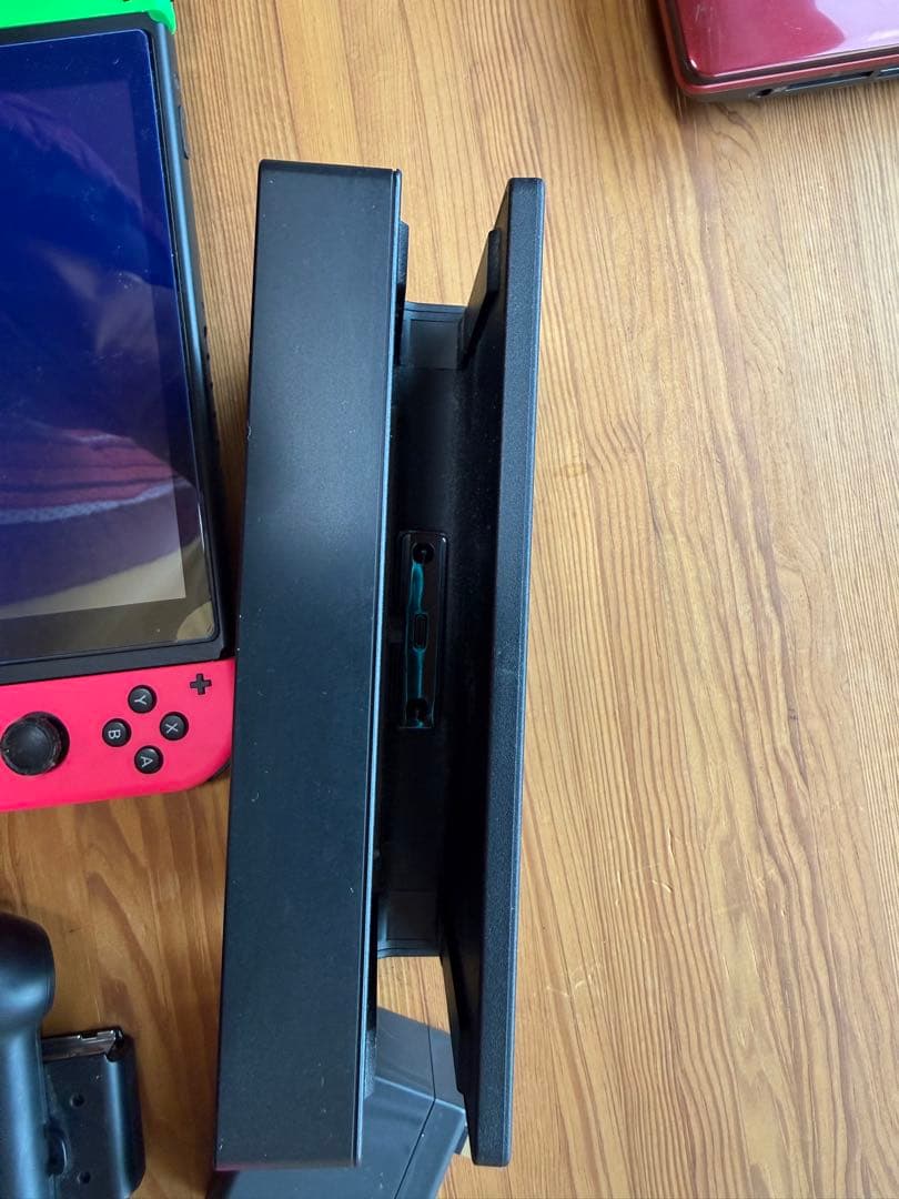 Nintendo Switch 本体 ピンク・グリーン