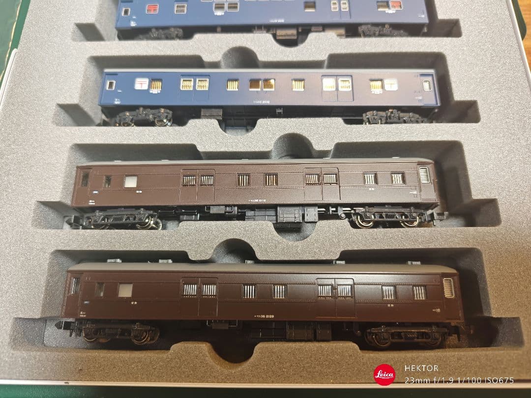 KATO10-898 郵便・荷物列車「東北」6両セット（全車ライトユニット搭載）