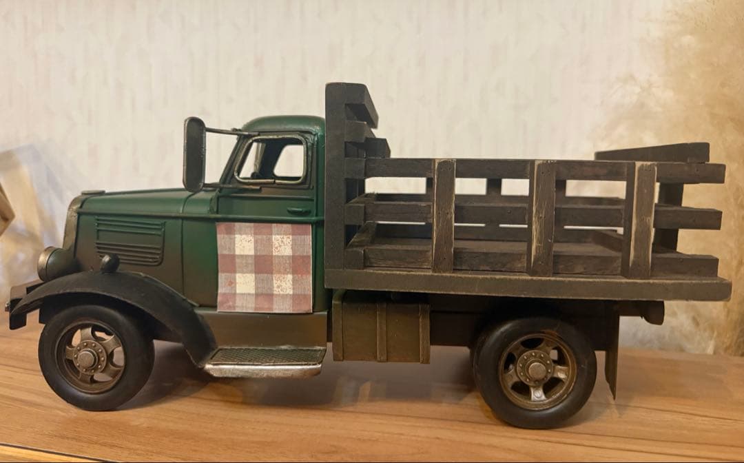 DULTON アメリカンでビンテージな特大トラック ダルトン