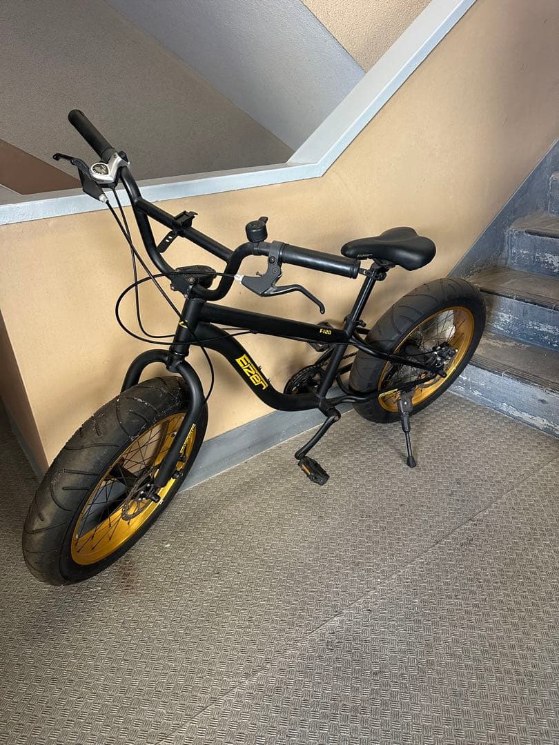 ミニベロ ブラック/ゴールド 太タイヤ