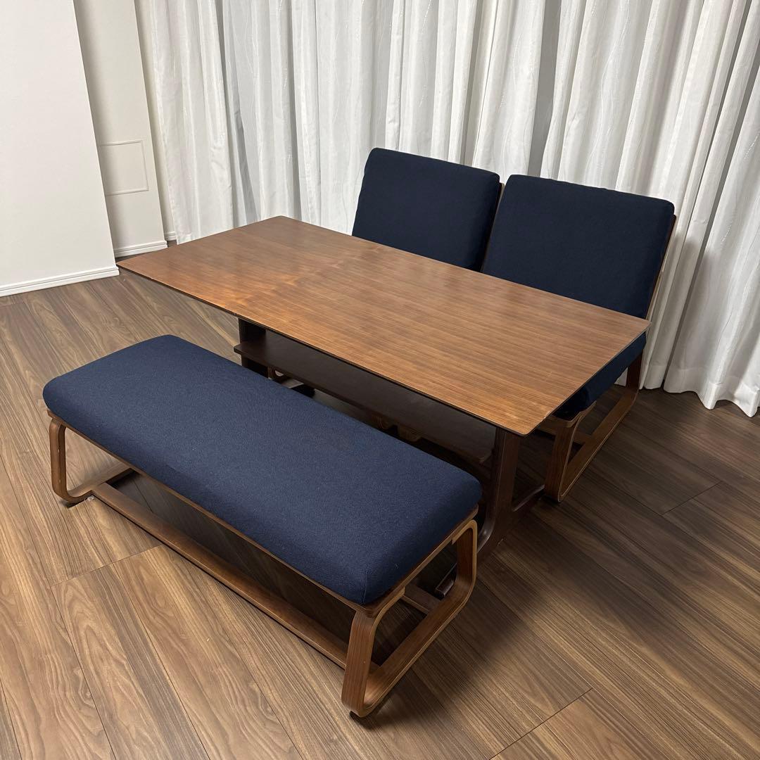 MUJI無印良品:リビングでもダイニングでも使えるテーブル＆チェア＆ベンチセット