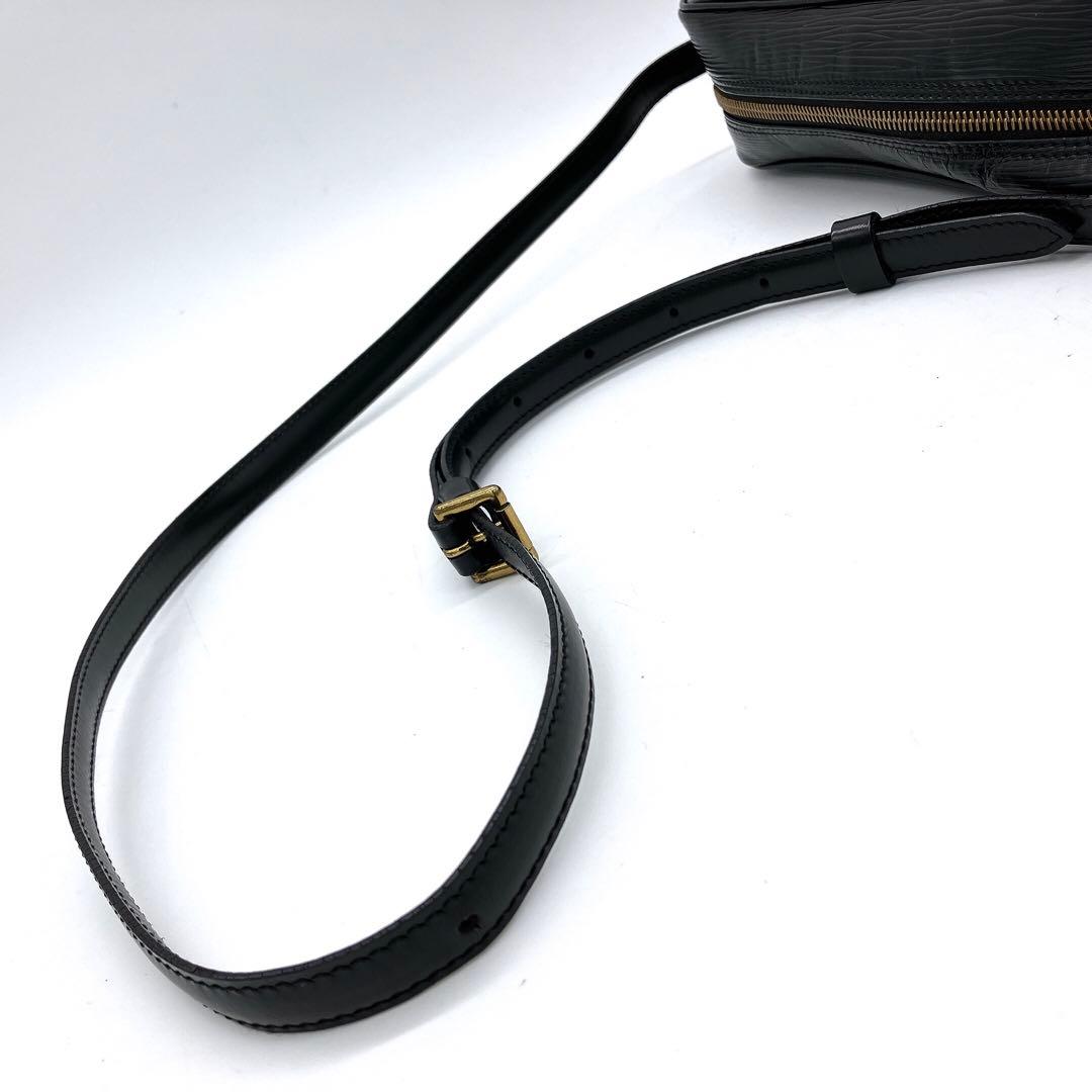 【LOUIS VUITTON】トロカデロ27 エピ　ショルダーバッグ　黒色