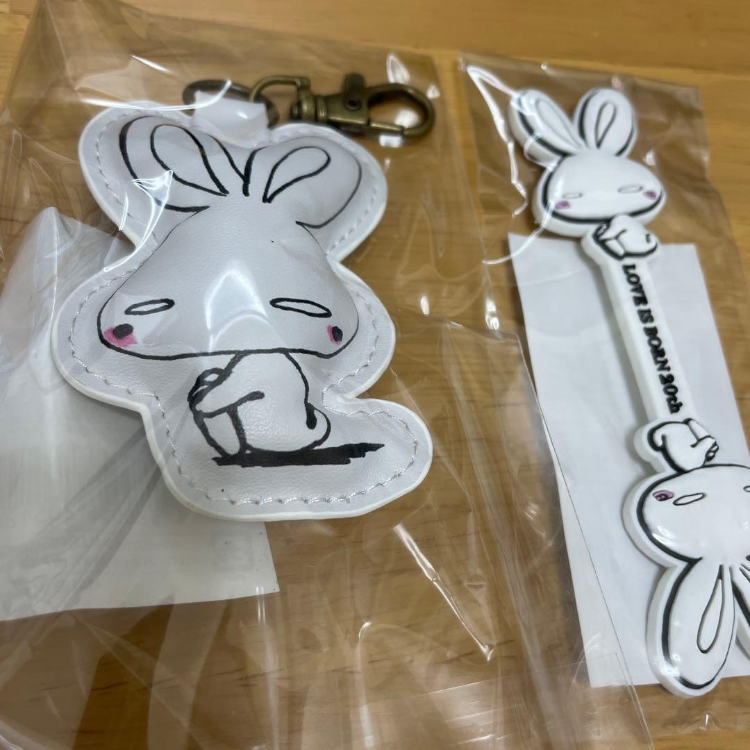 大塚愛　LOVE クッションキーホルダー　コードクリップ