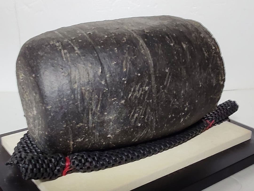 俵壺　ガラスケース付き