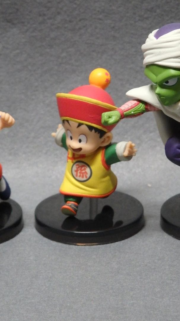 ドラゴンボール ワールドコレクタブルフィギュア メモリアルパレード孫悟空クリリン
