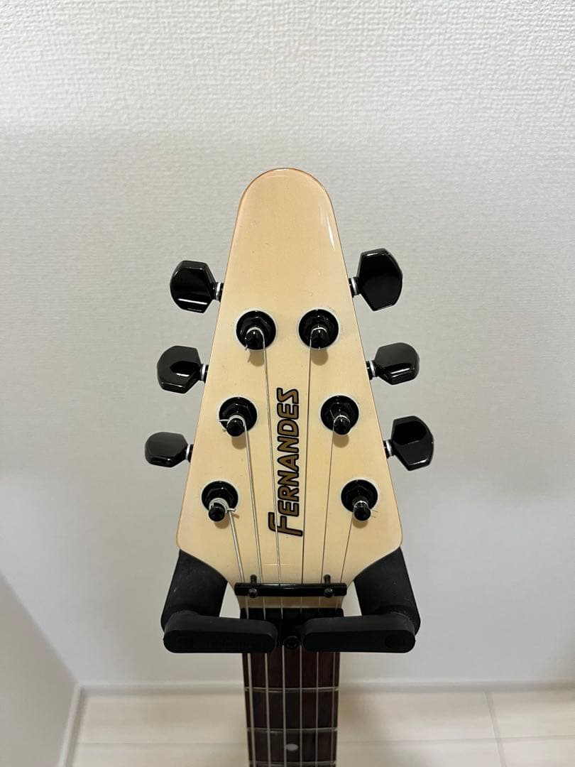 FERNANDES フライングV タイプ