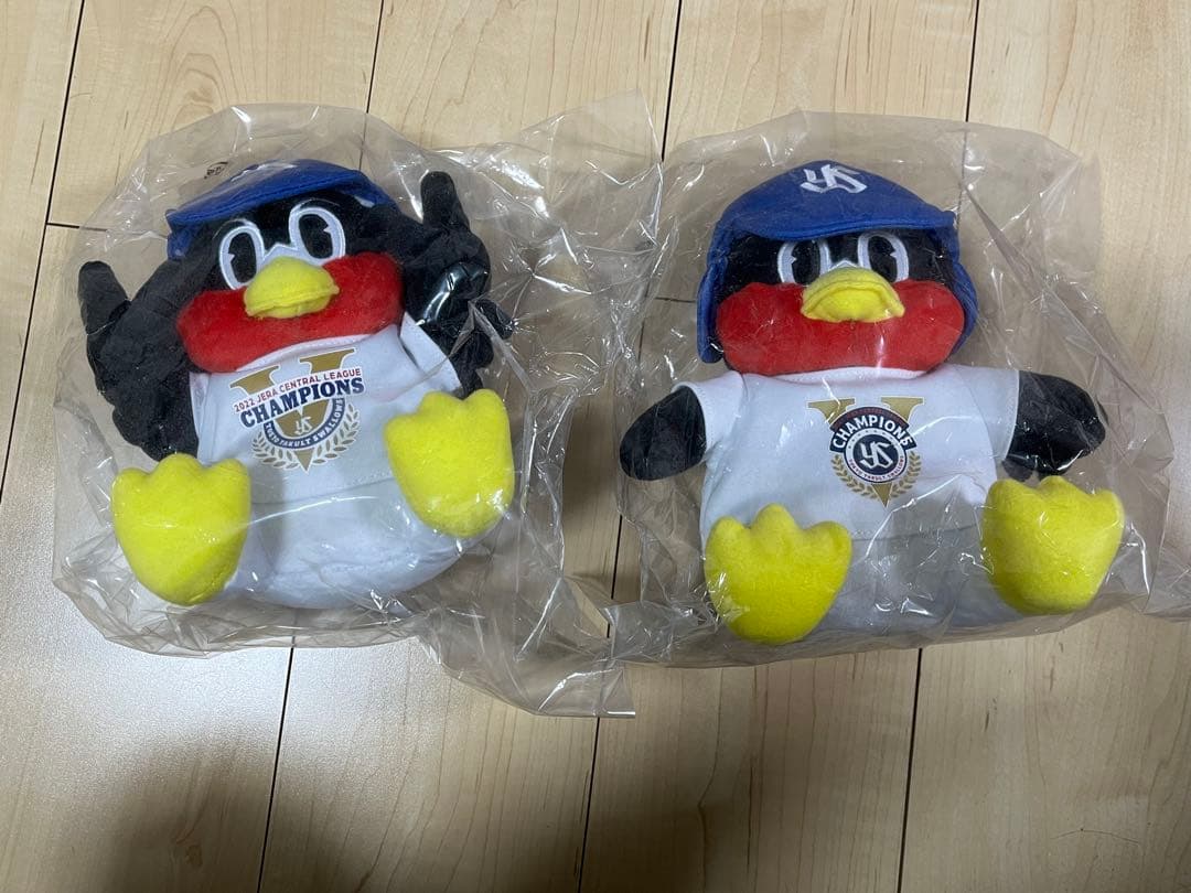 【未開封】2021 2022 つば九郎　ヤクルト　リーグチャンピオン　ぬいぐるみ