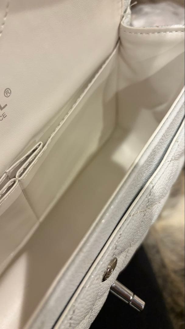 CHANEL ショルダーバッグ ホワイト　美品　希少　早い者勝ち