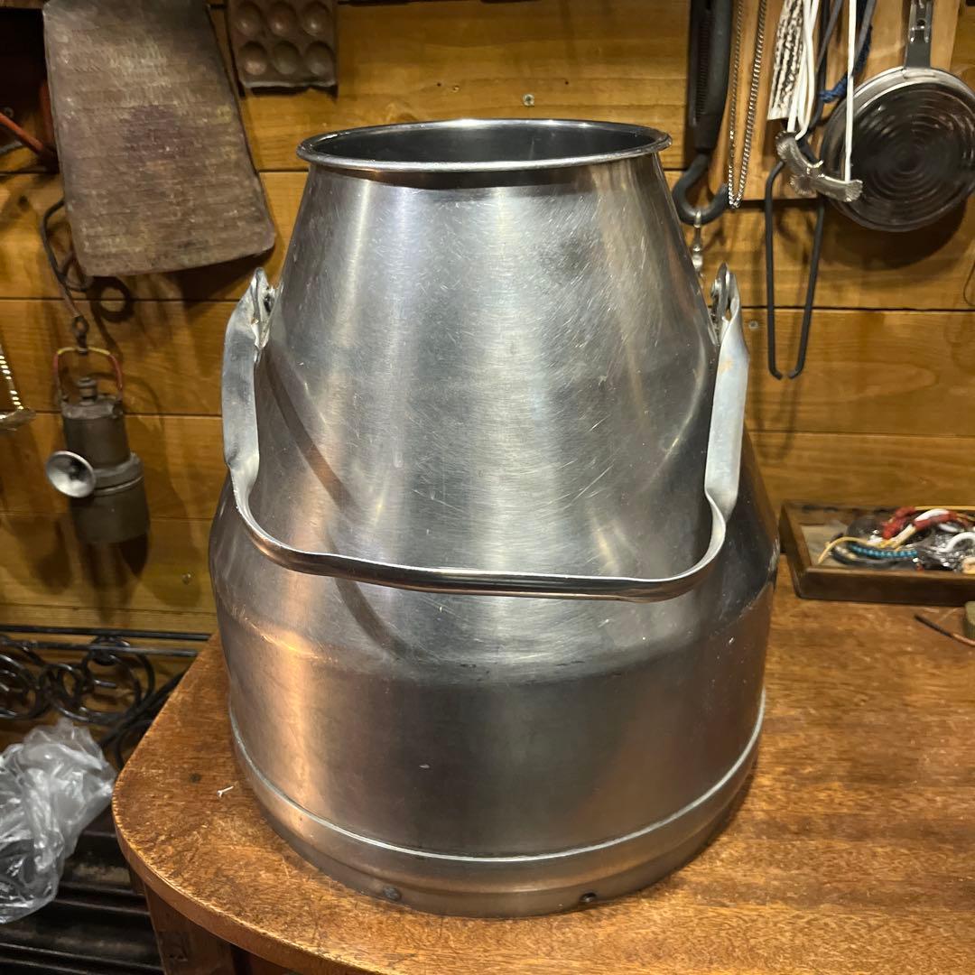 ヴィンテージ　ステンレスミルク缶