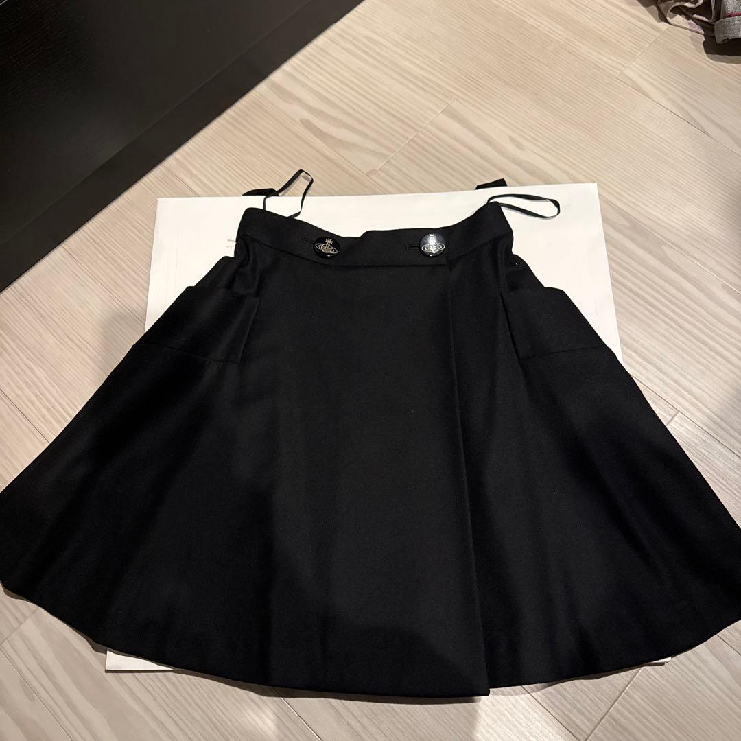 【VivienneWestwood】黒 フレアスカート