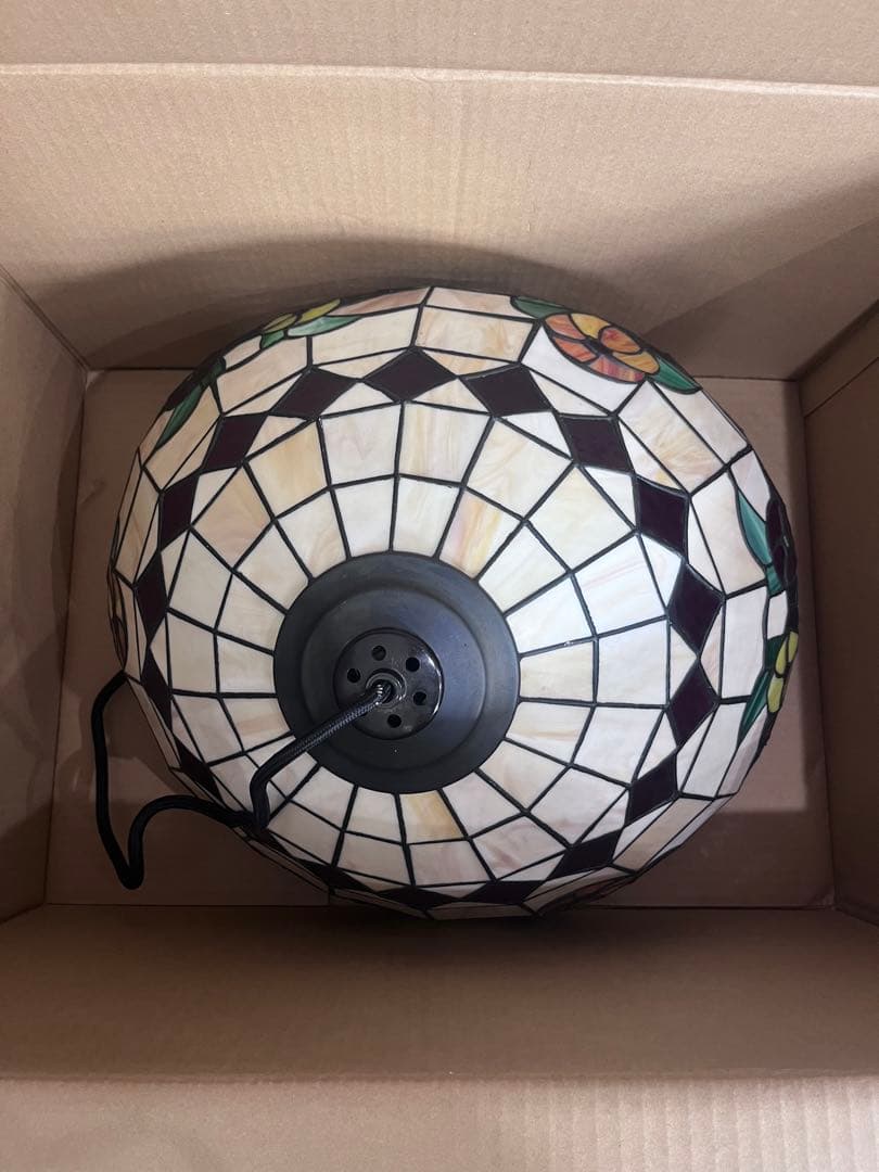 ステンドグラス風　ペンダントライト　照明　昭和レトロ　ステンドグラス