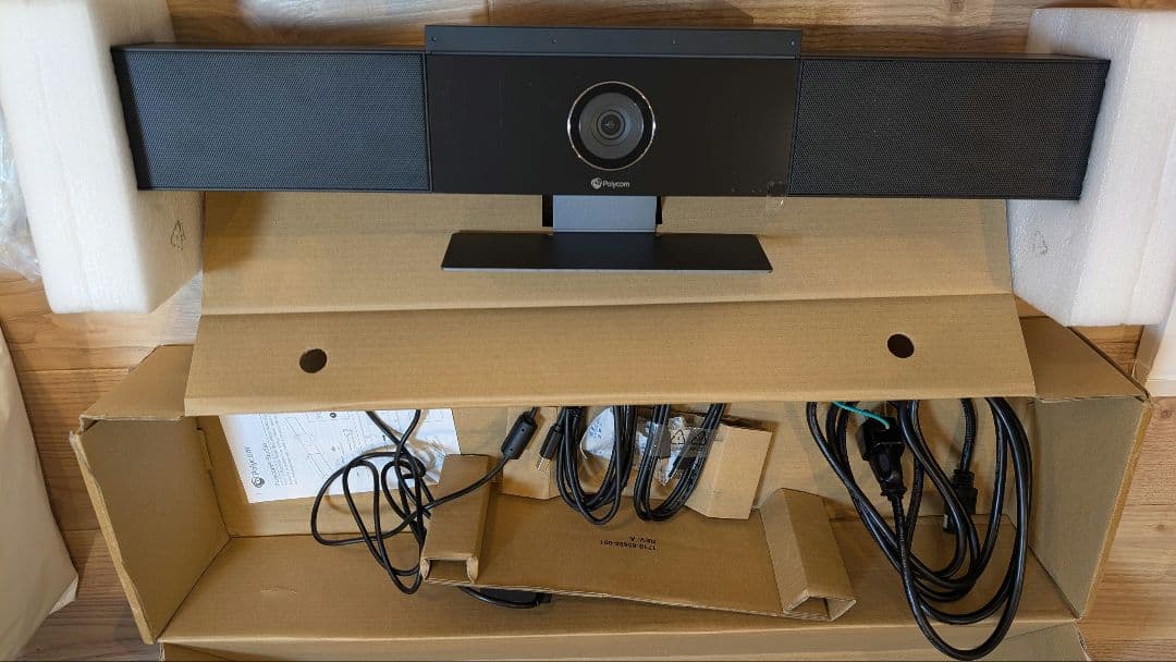 polycom studio P009 ビデオ会議システム