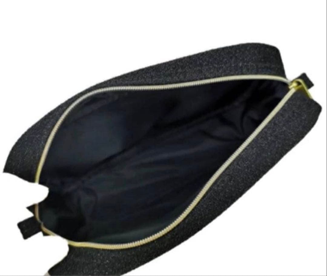 CHANEL BEAUTE ブラック ショルダーバッグ