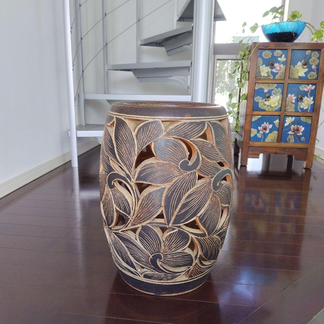 アンティーク 信楽焼傘立て 透かし彫刻 北欧インテリア 高さ42.5cm