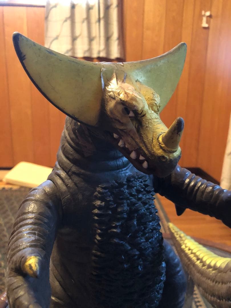 【早い者勝ち】特大サイズ！！ウルトラマン怪獣フィギュア！