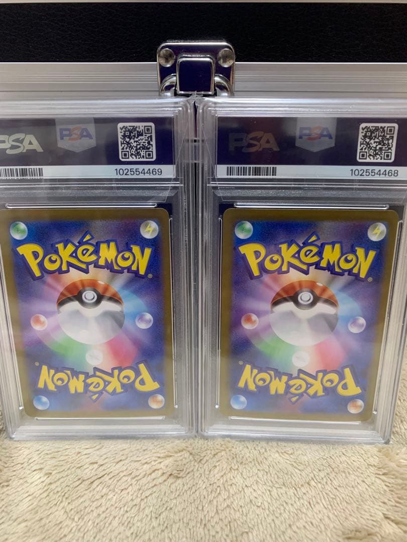 【人気高騰中】マスターボールミラー　ピカチュウ.ライチュウ連番psa10