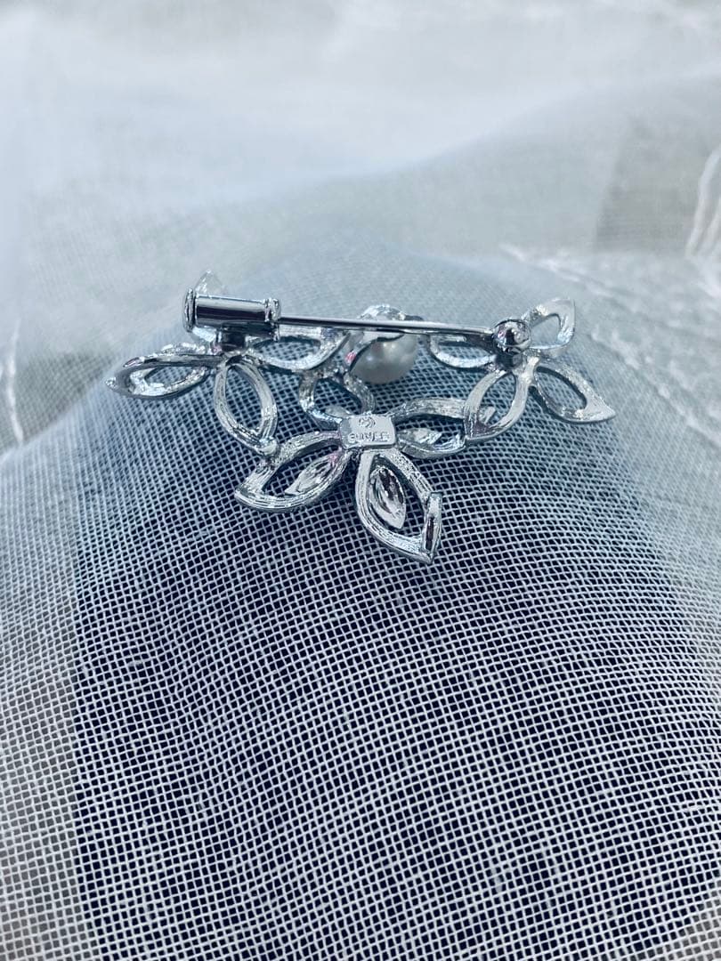 美品　田崎真珠　上品なブローチ 純銀　アコヤ　パール