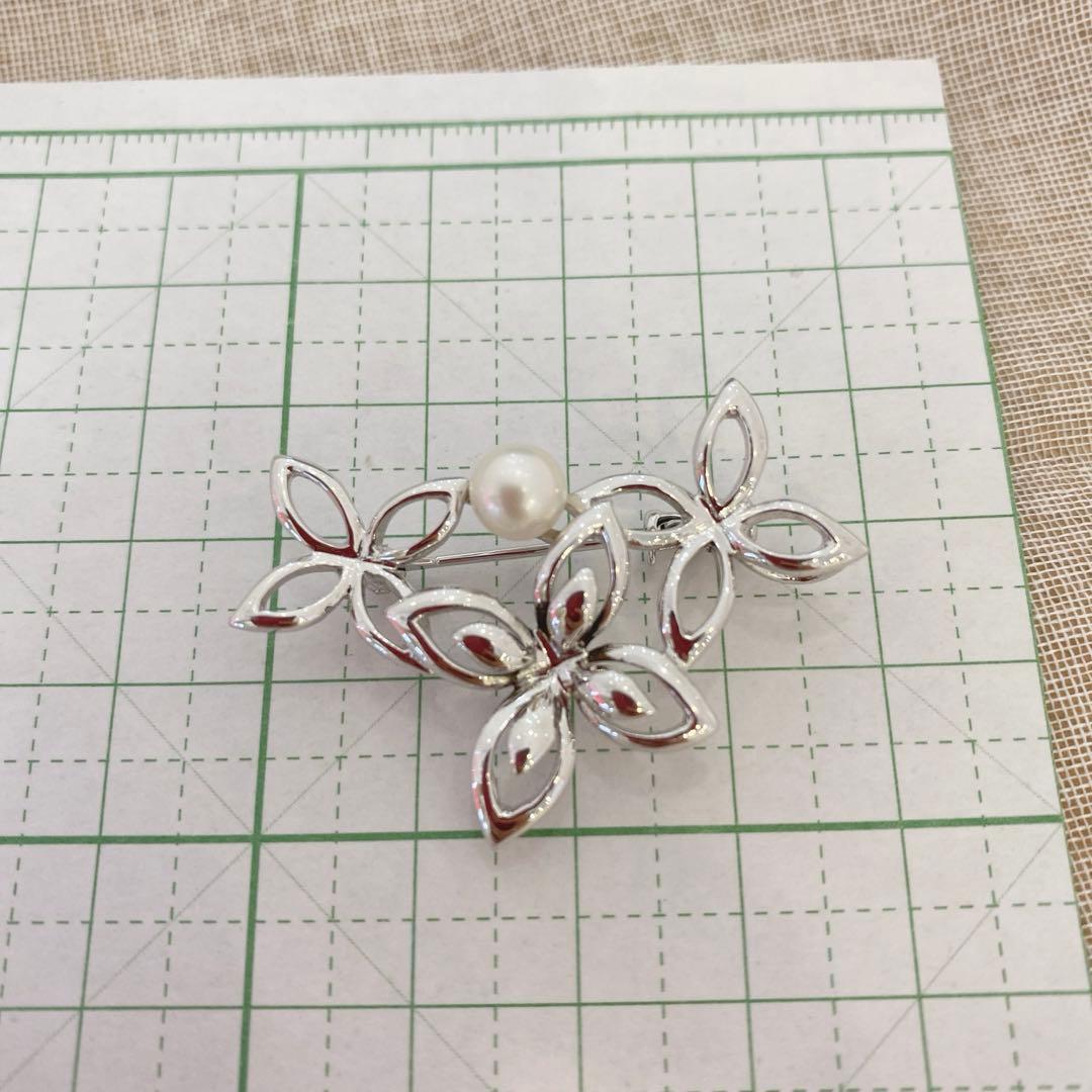 美品　田崎真珠　上品なブローチ 純銀　アコヤ　パール