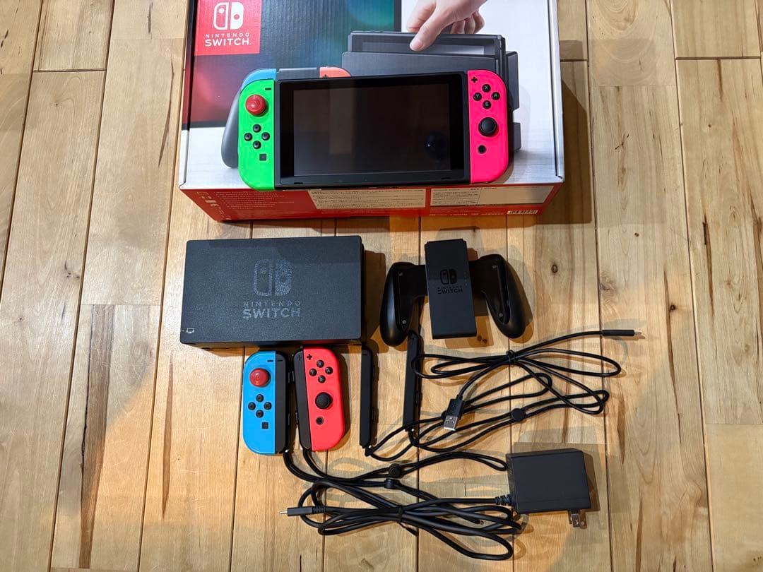 美品 Nintendo Switch ネオングリーン/ネオンピンク 本体