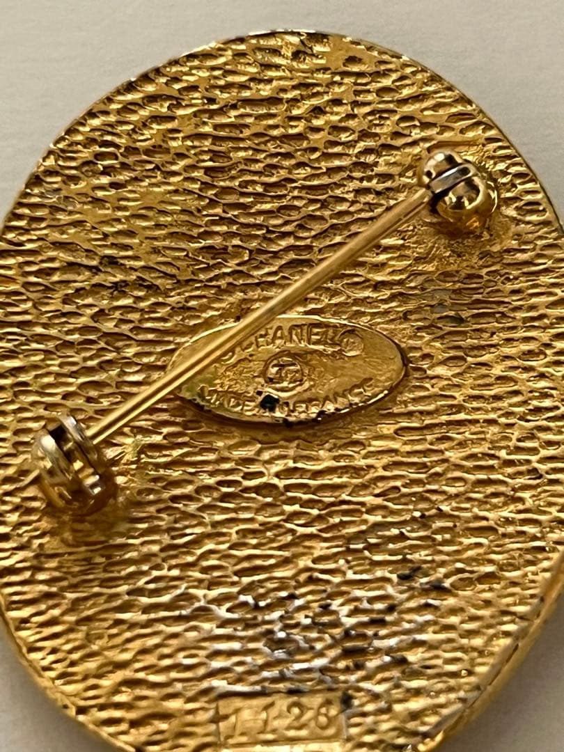 CHANEL 馬のモチーフ ブローチ