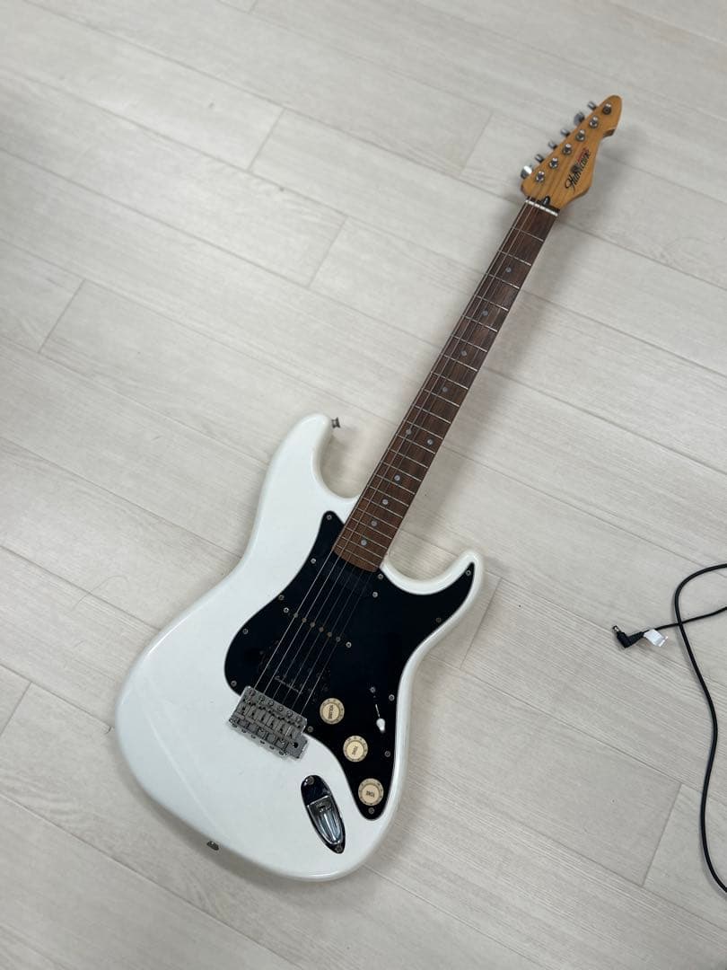 も*お様 SSHストラトキャスター エレキギター