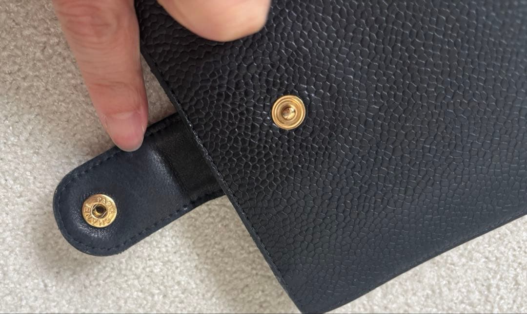 ト*ム様 シャネル　二つ折り財布　キャビアスキン　黒