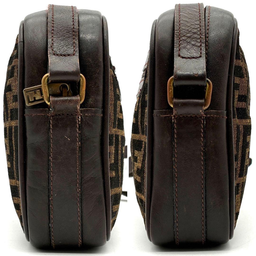 廃盤・正規品 フェンディ ショルダーバッグ ズッカ柄 FF ユニセックス 茶