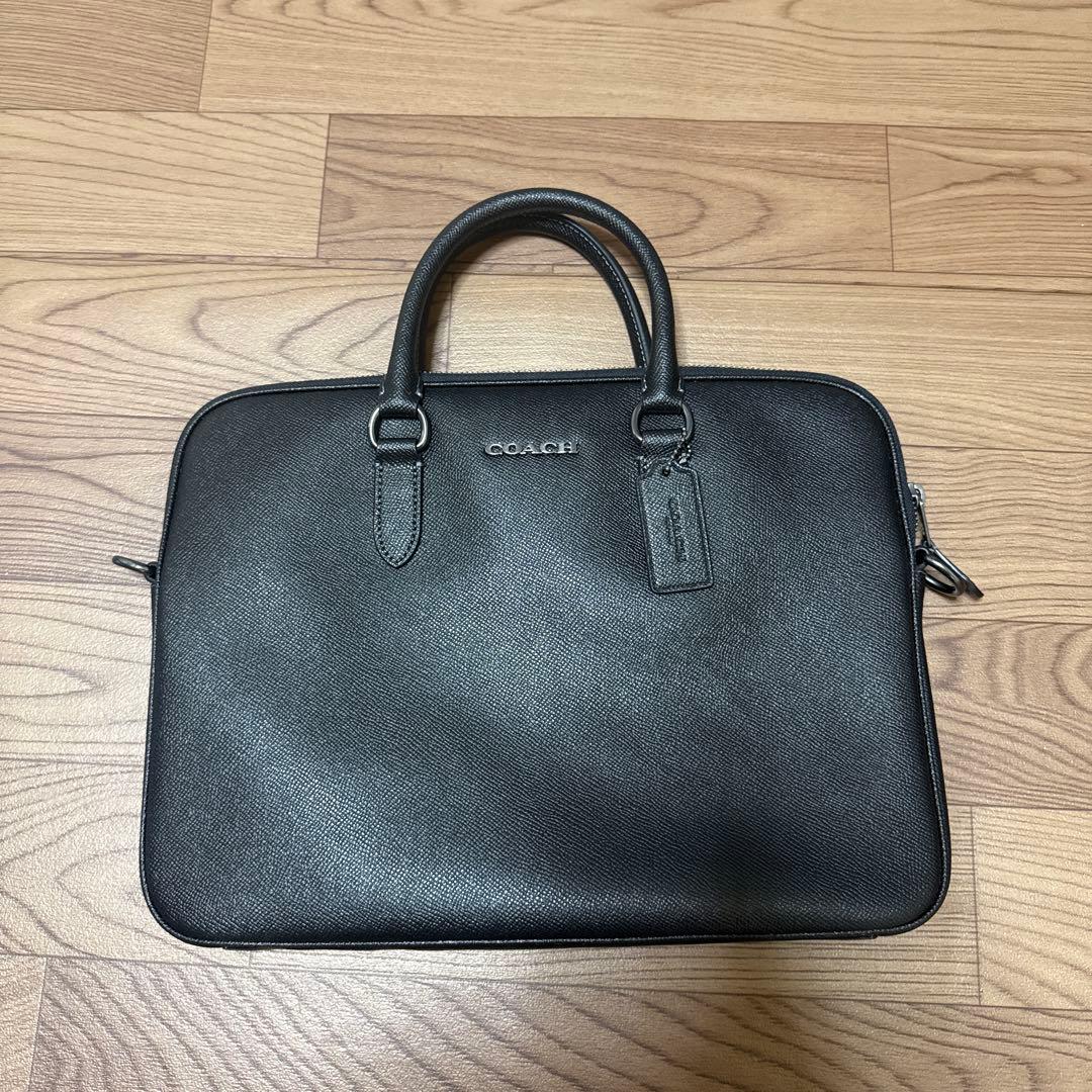 シオン　COACH サリバン　ブラック　コンパクト