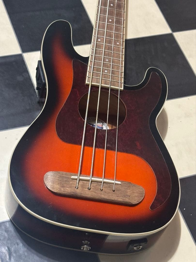 Y*i様 Fender フェンダーFullerton Precision Bas