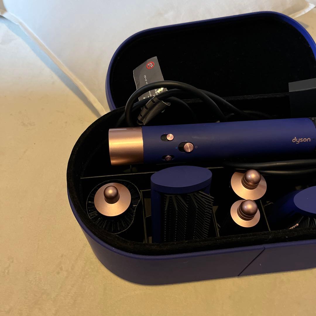 美品　ダイソン ヘアスタイラー