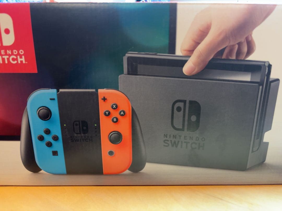 Nintendo Switch 本体　HDMIケーブル以外付属品あり　一部破損