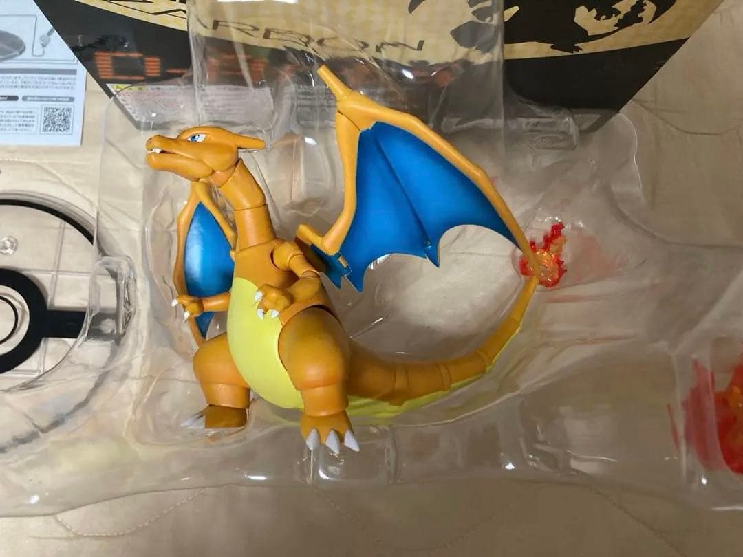 現状品D-Arts リザードンS.H.Figuarts