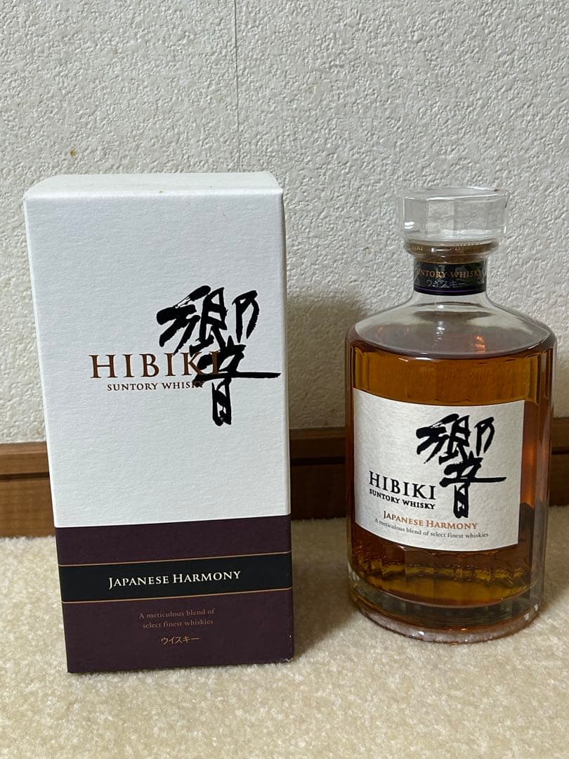 ウイスキー HIBIKI JAPANESE HARMONY 700ml 43%