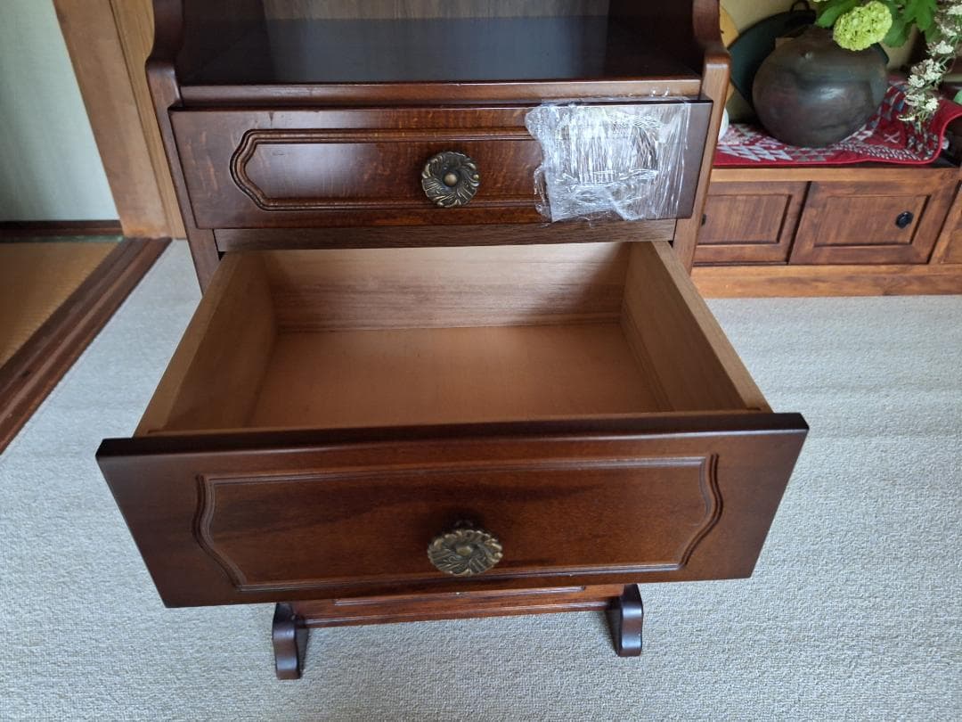 美品!【カリモク家具 】karimoku/コロニアル 電話・FAX台/チェスト