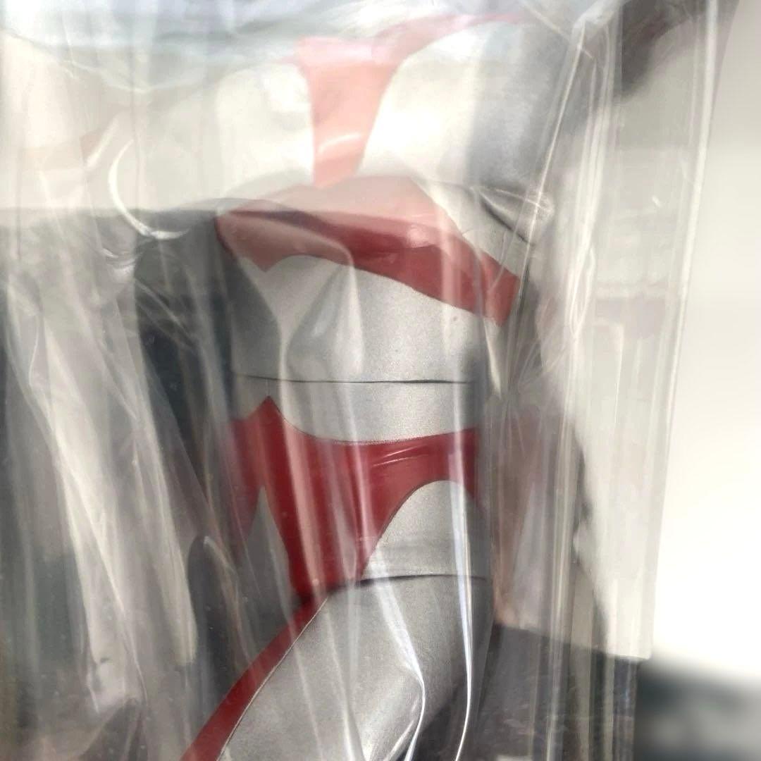 【希少】（完全未開封）十字架付き　ウルトラマンエースフィギュア
