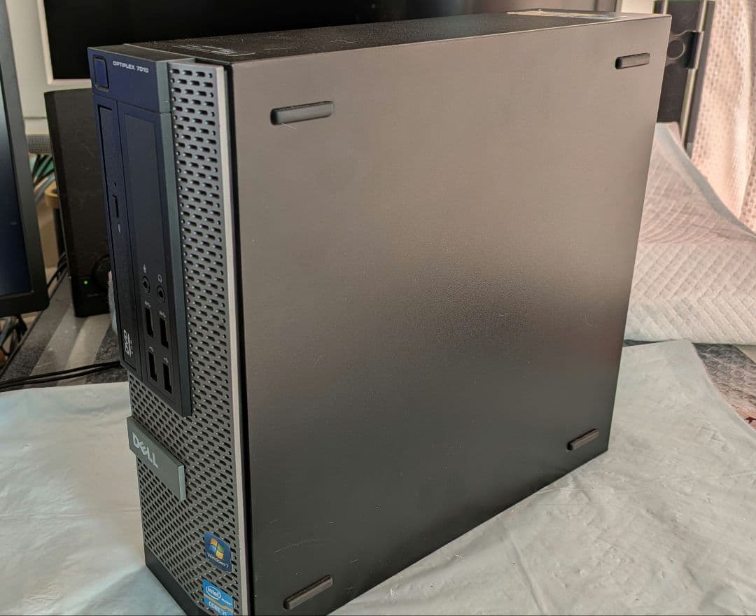 №141、コンパクト、Win11、i5、M16G、SSD、Wifi、Quadro