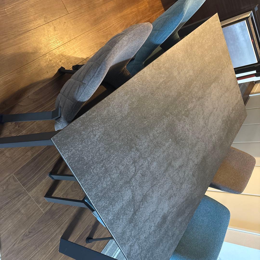 もりんダイニングテーブル