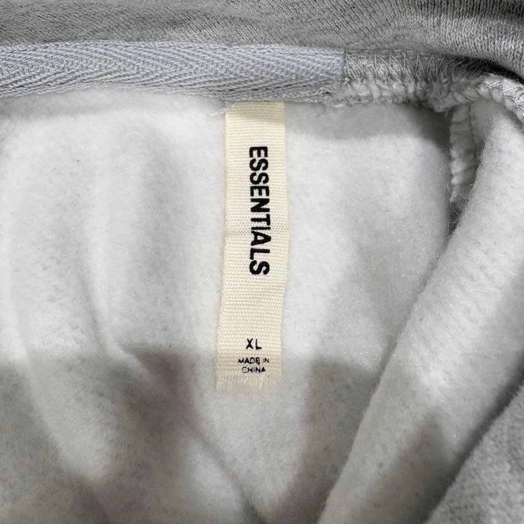 【送料無料】 新品未使用 FEAROFGOD ESSENTIALS パーカー