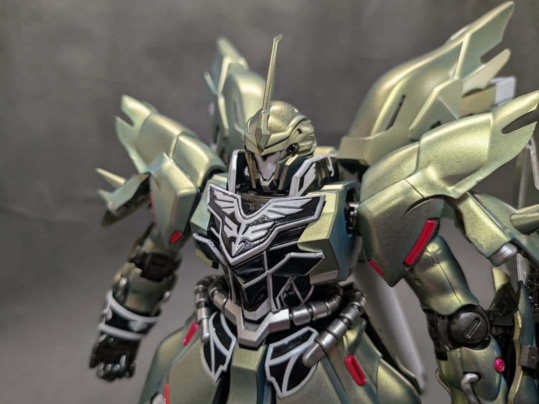 機動戦士ガンダムUC MGシナンジュ（クワトロ・バジーナ専用）