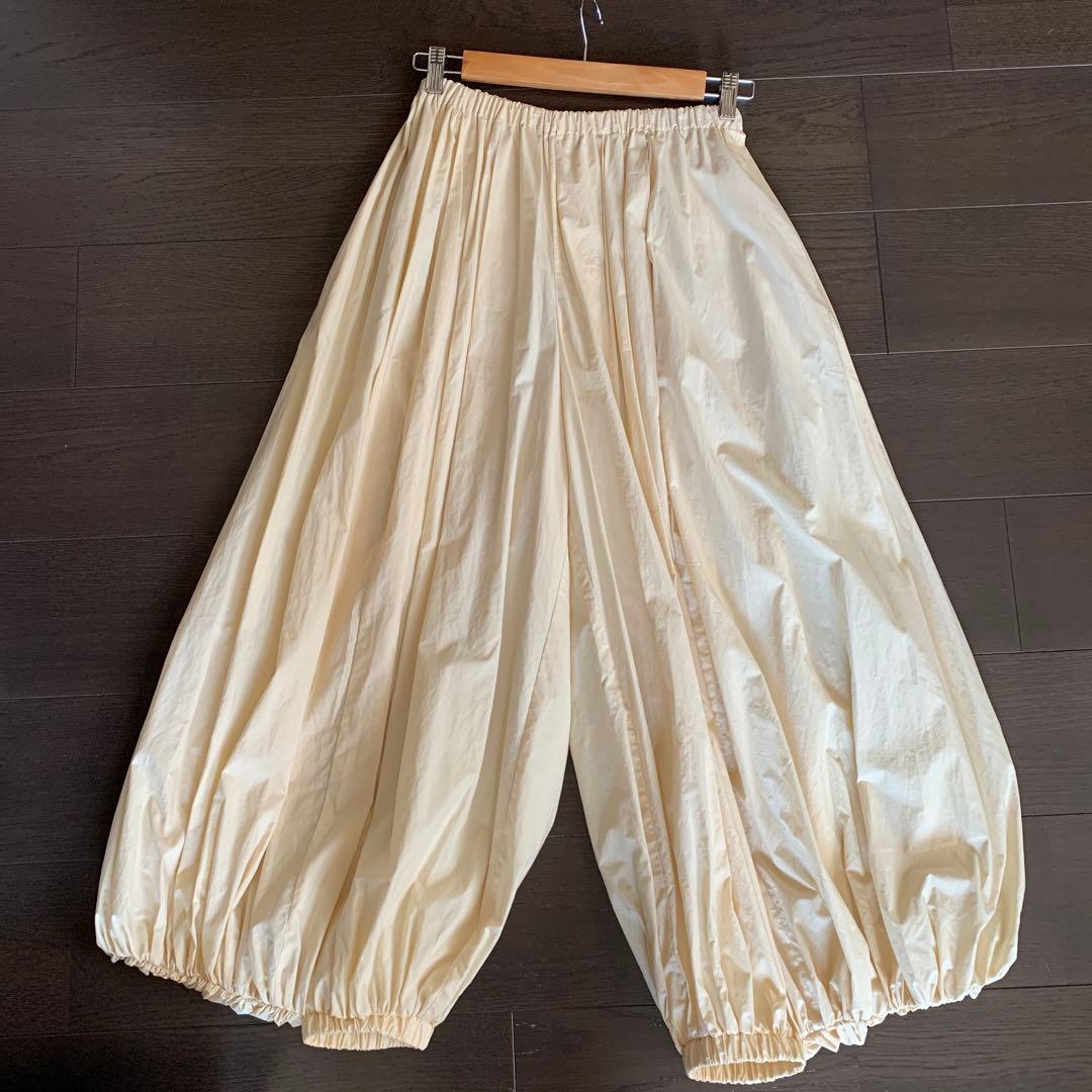 ENFOLDエンフォルド　ソフトタイプライターギャザーボリュームパンツ